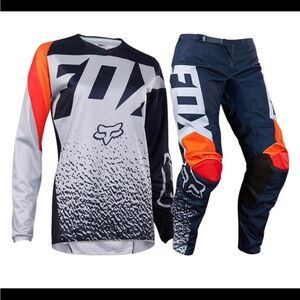 NEW Fox Racing Women’s 180 Motocross Jersey, Pants and Glove Set
